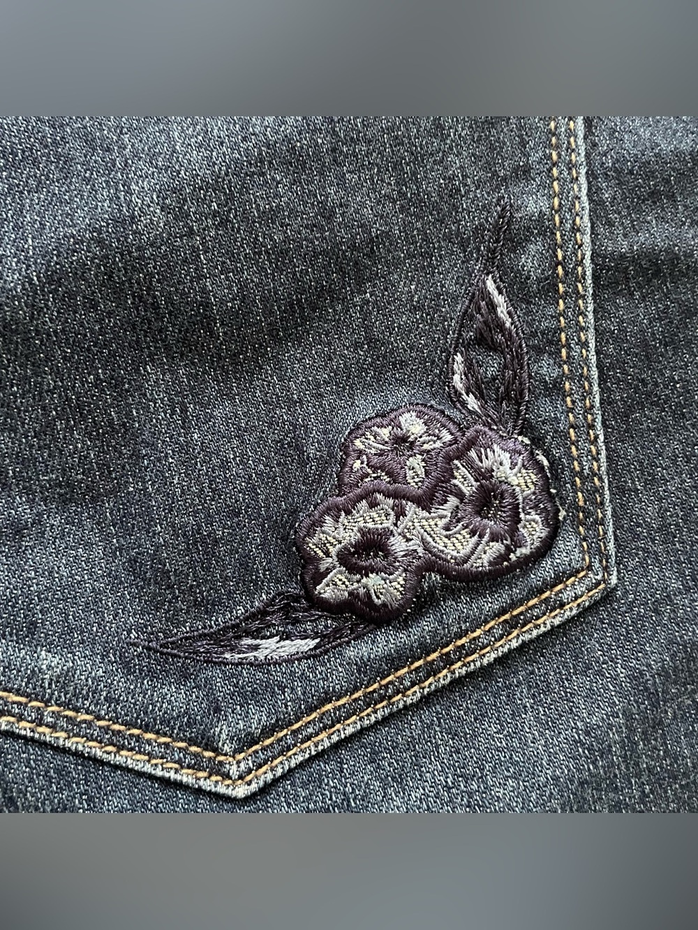 WHBM Embroidered Denim Shorts - Picture 4 of 8